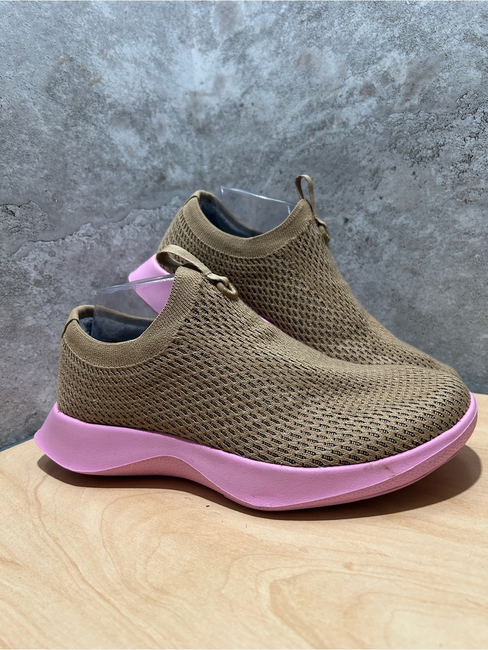 Allbirds Women's Tree Dasher Relay slip-on sneaker size 8.5